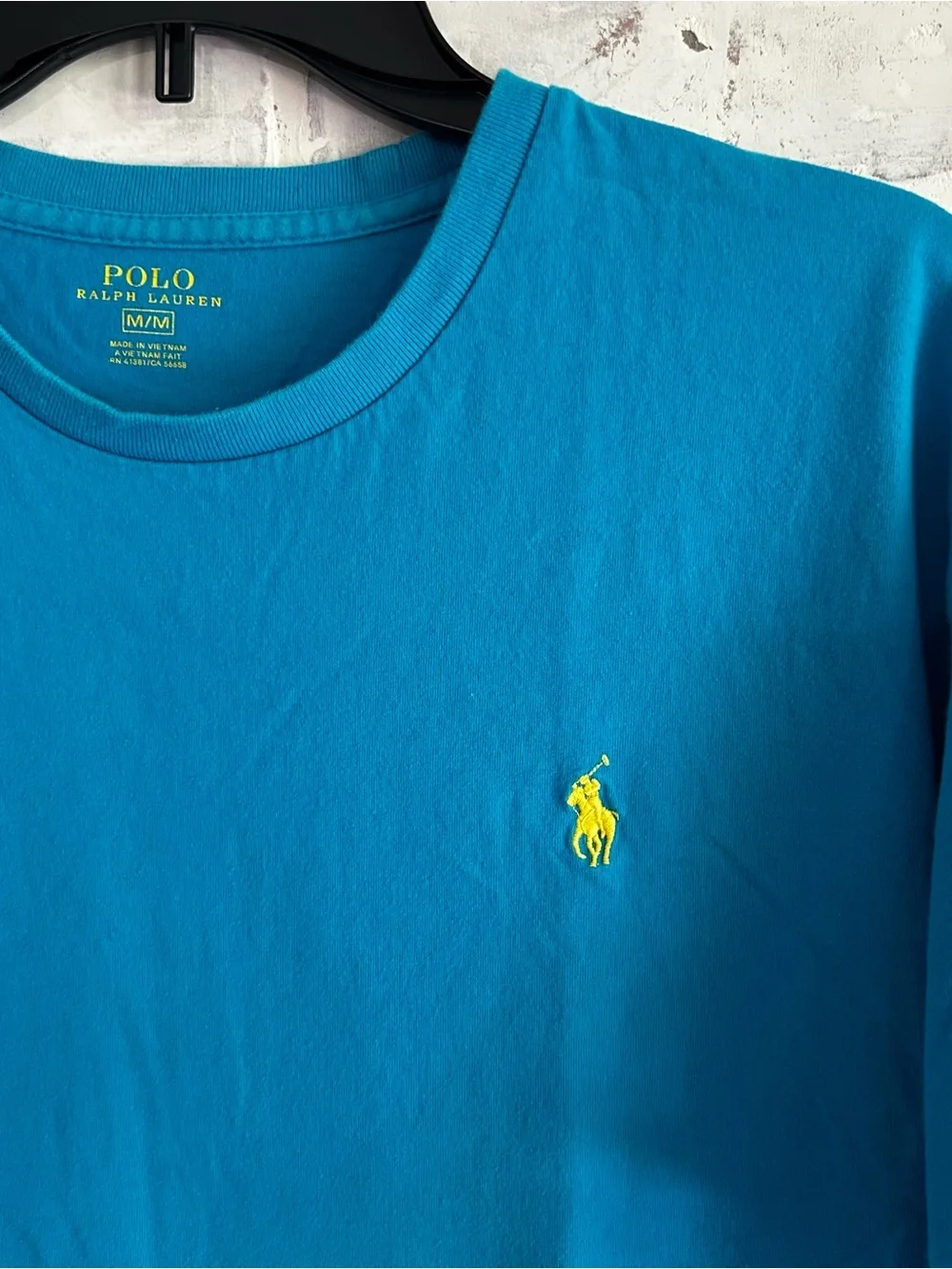 Polo Ralph Lauren Men’s Medium Classic Crew Neck T-Shirt Blue with Yellow Pony